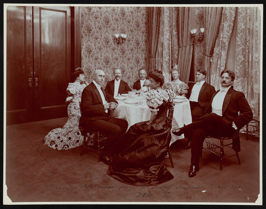 Mark Twain celebrating a birthday dinner